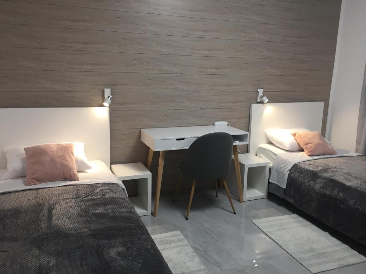 Apartman Sonas 2 With Free Private Parking Карловац Экстерьер фото